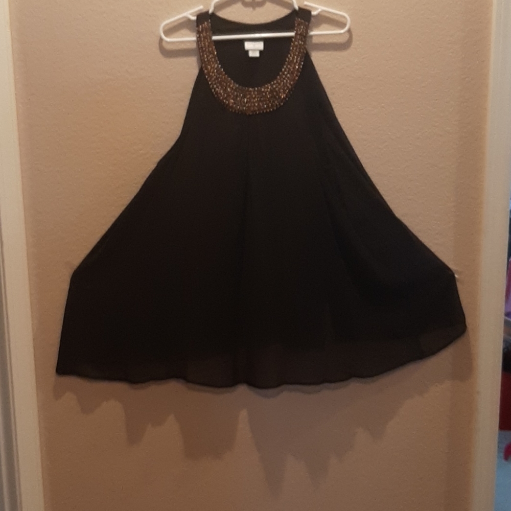 Top - Picture 3 of 5